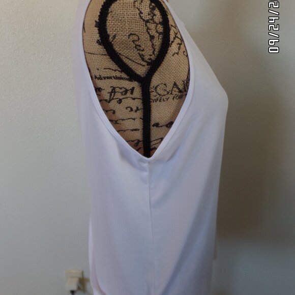 Fabletics Blake Open Back Tank WorkOut Shirt Very Lightweight - Picture 6 of 14